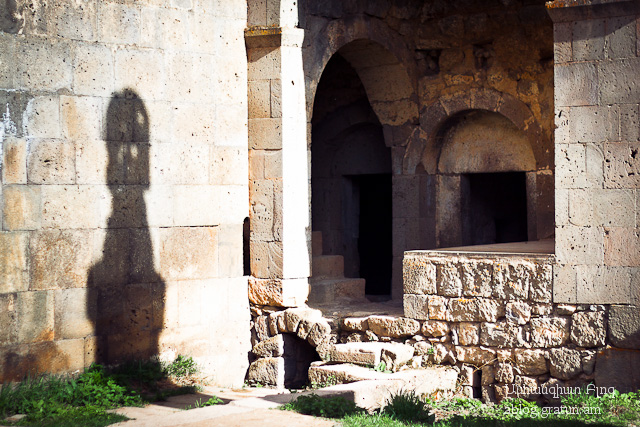 Татевский монастырь, Армения, Элементы - три входа